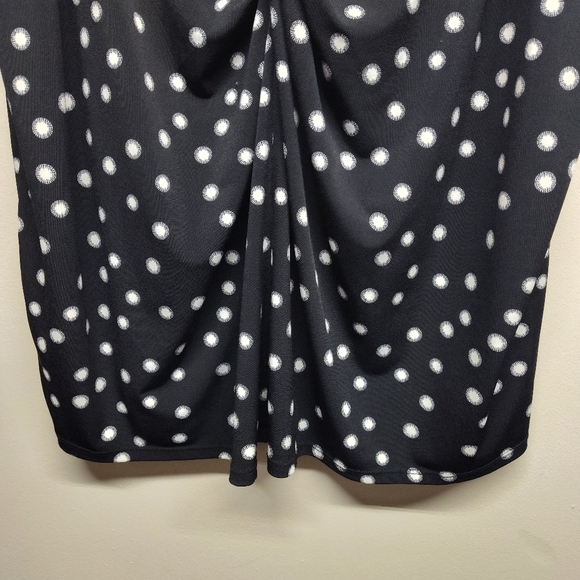 Lane Bryant Top Women Plus Size 18/20 Black White Sleeveless V-Neck Casual - Picture 4 of 7